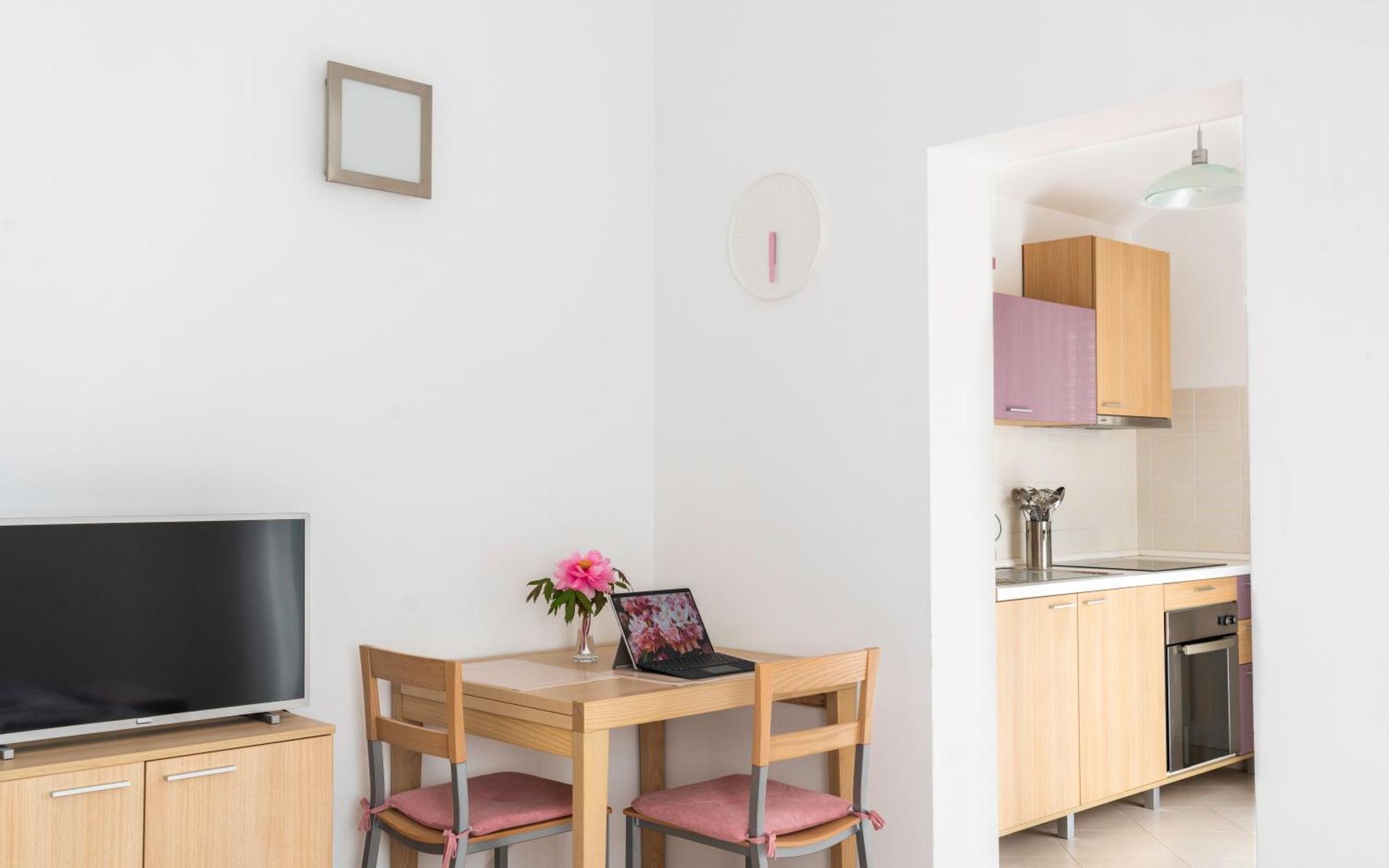 Apartments Lila Црес Экстерьер фото