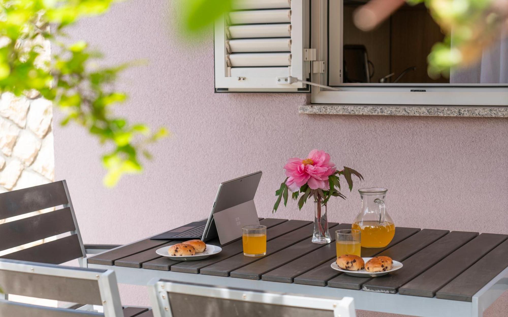 Apartments Lila Црес Экстерьер фото