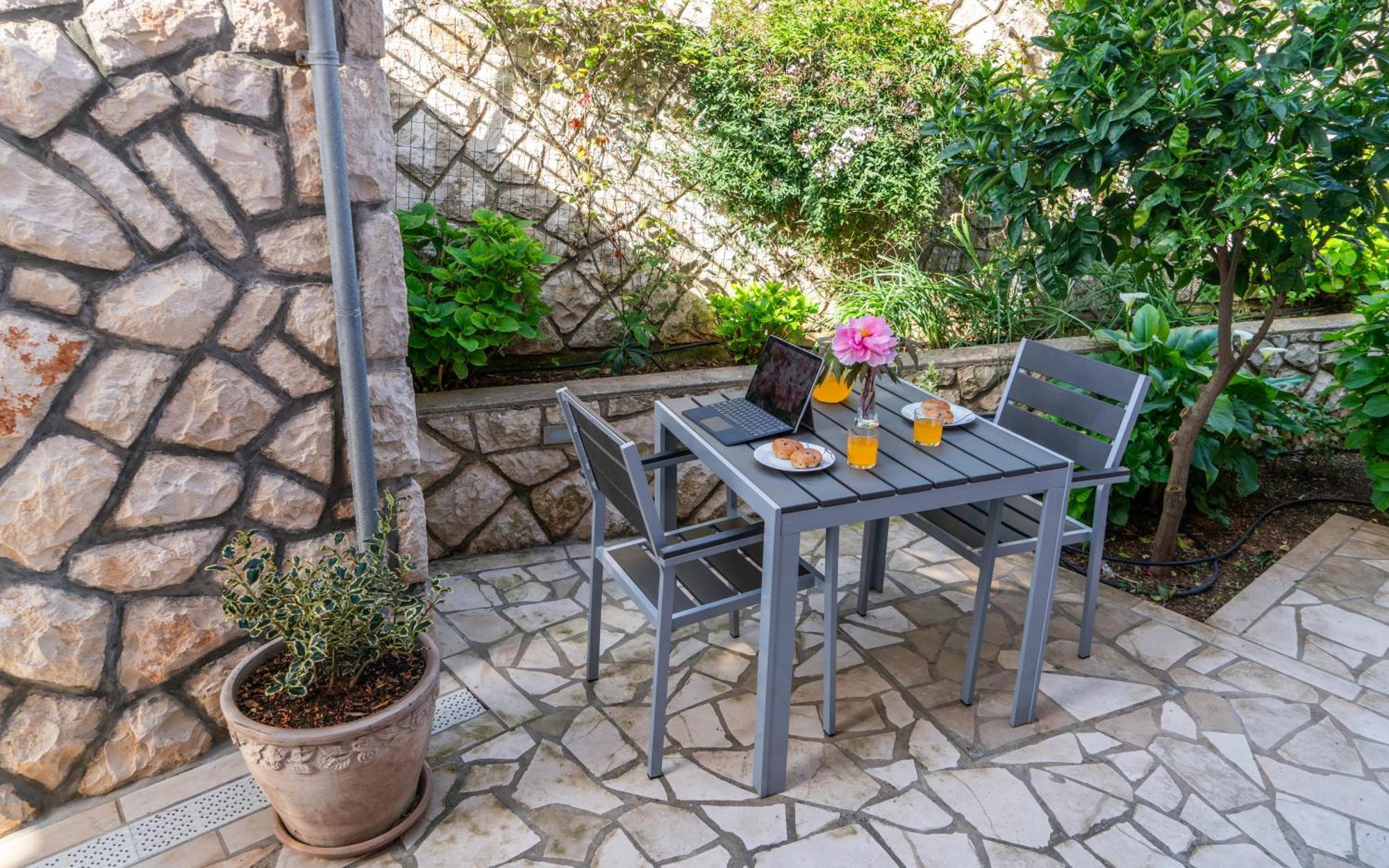 Apartments Lila Црес Номер фото